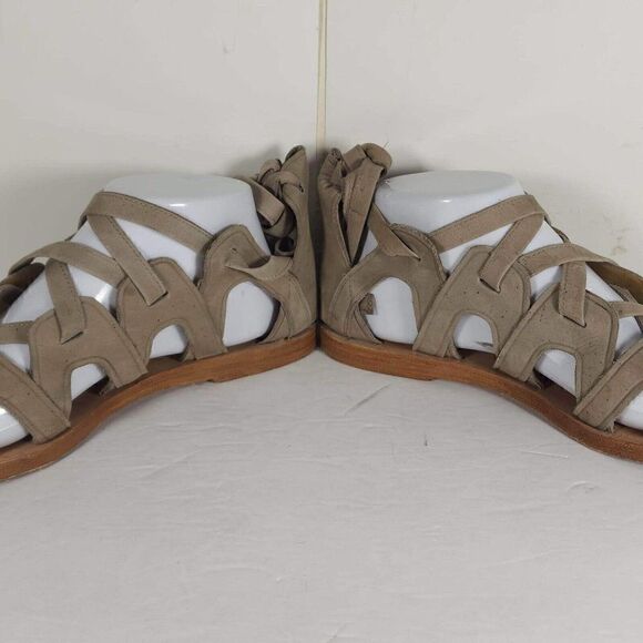Mercer Edit Women's EZontheI US8 Gladiator Suede Lace Up Gladiator Flat Sandals - Picture 6 of 13